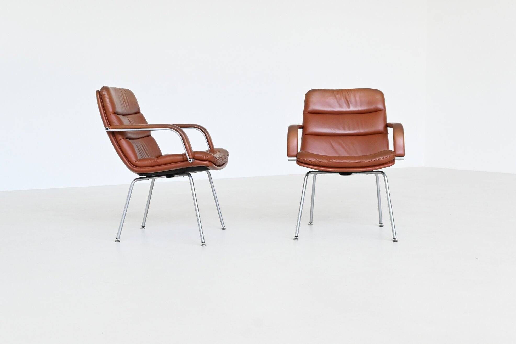 Geoffrey Harcourt pair of armchairs in leather Artifort The Netherlands 196
