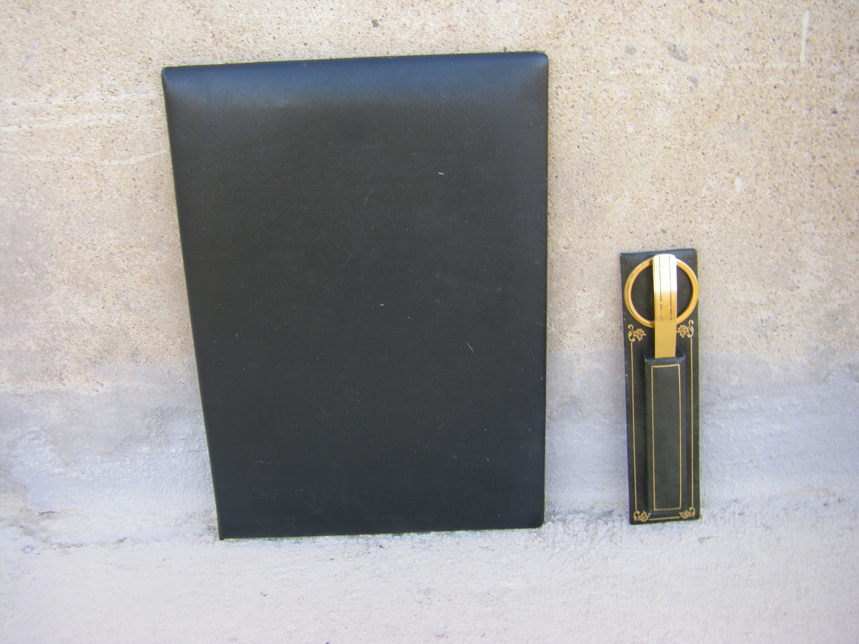 Leather office kit by The Tanner