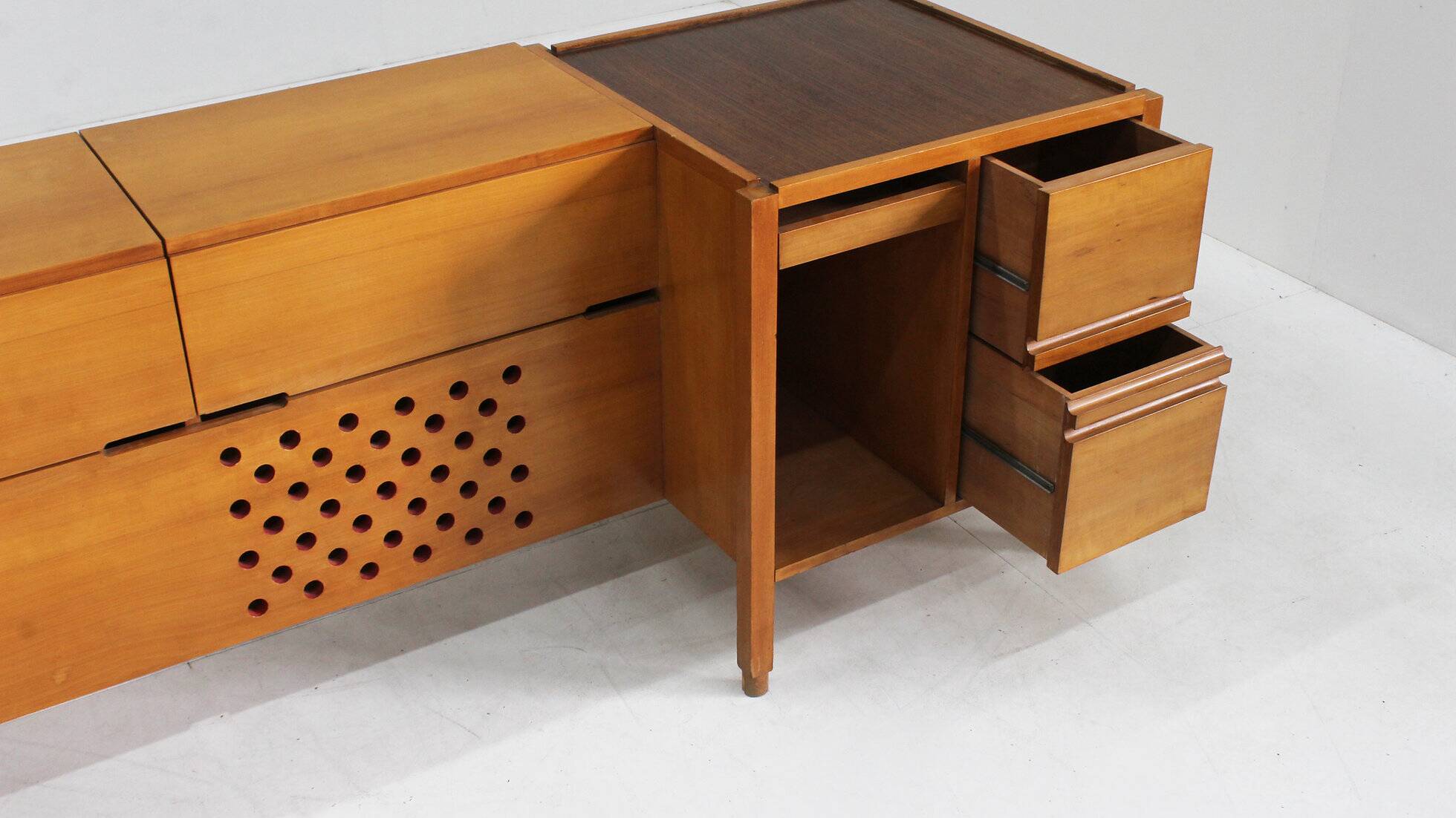 Vintage sideboard 1960s Italy attributed to Carlo Scarpa Anfodillo execution