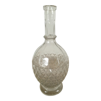 Cast glass decanter