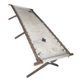 Camp bed / folding bed