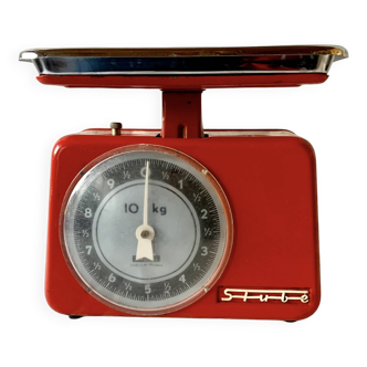 Stube vintage red lacquered metal kitchen scale - force 10