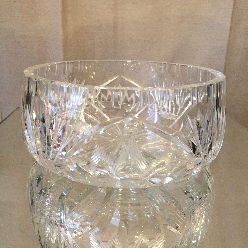 Small salad bowl or crystal pocket tray size
