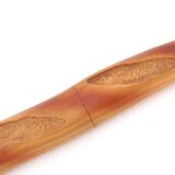 Bread knife in the shape of a wooden and stainless steel baguette