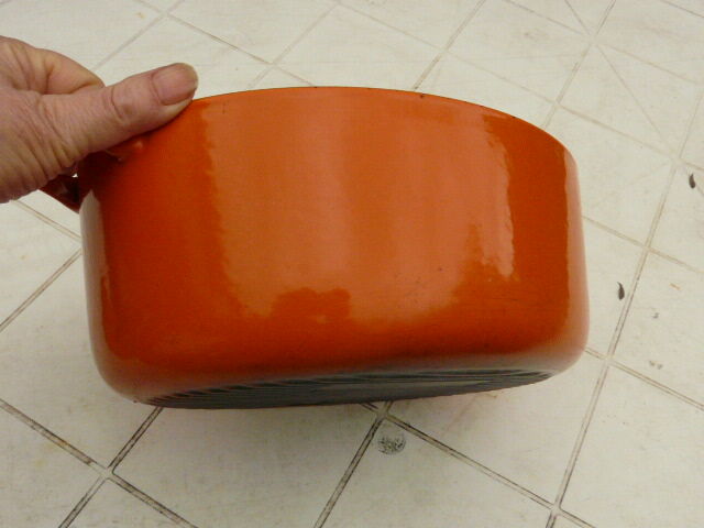 Orange casserole Le Creuset 50s