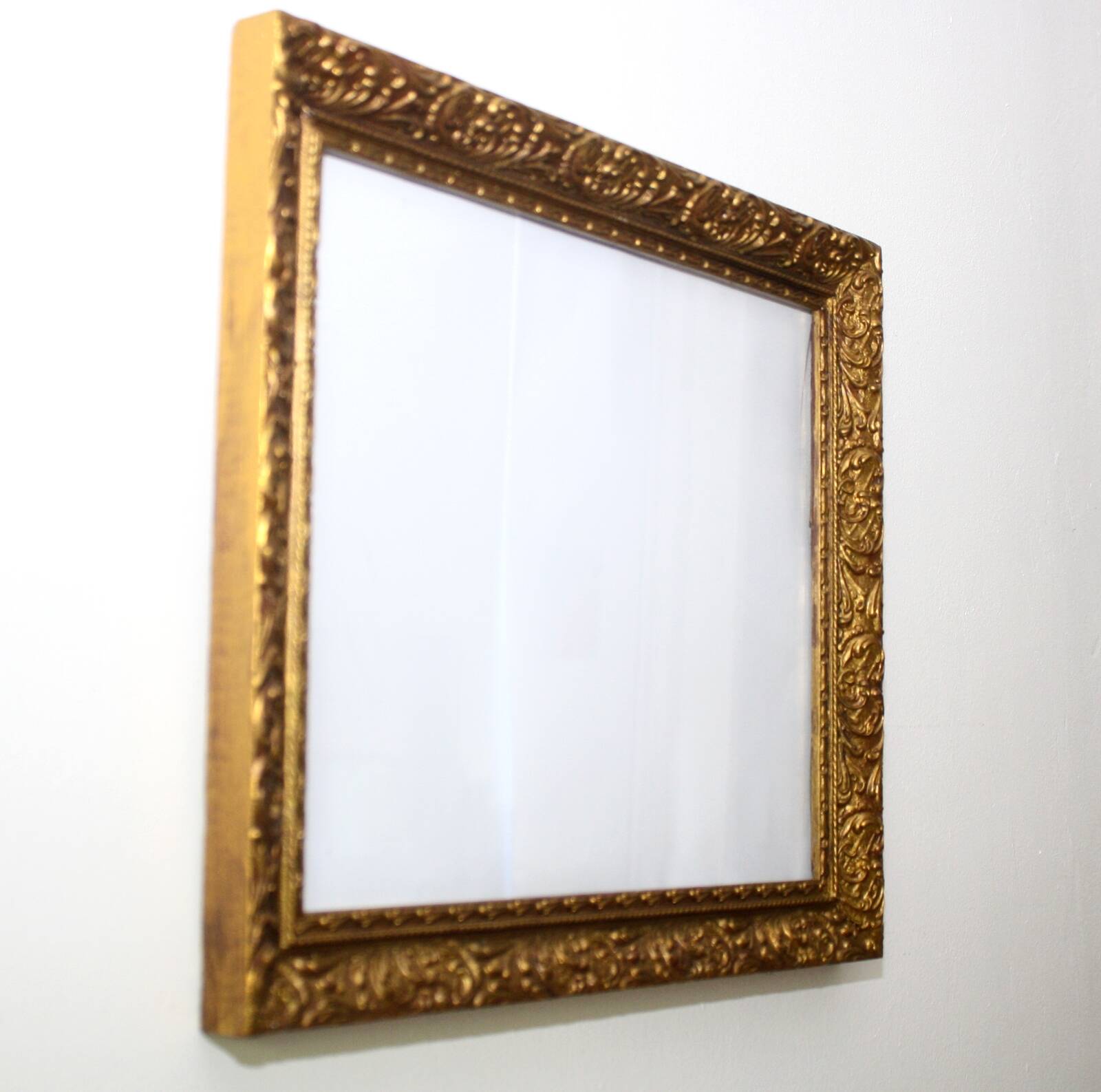 Baroque vintage gilded wood frame