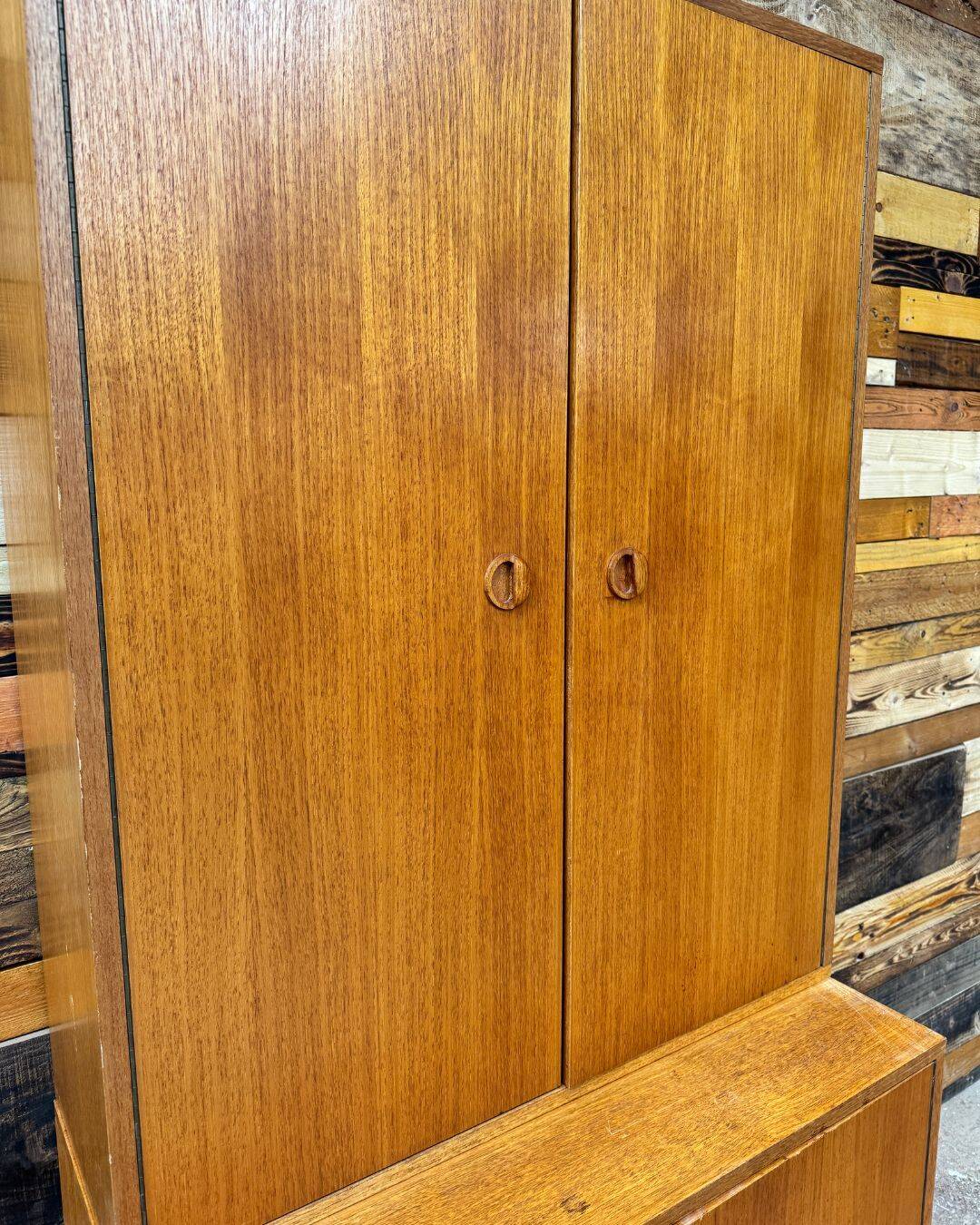 Teak bookshelf - 1960s