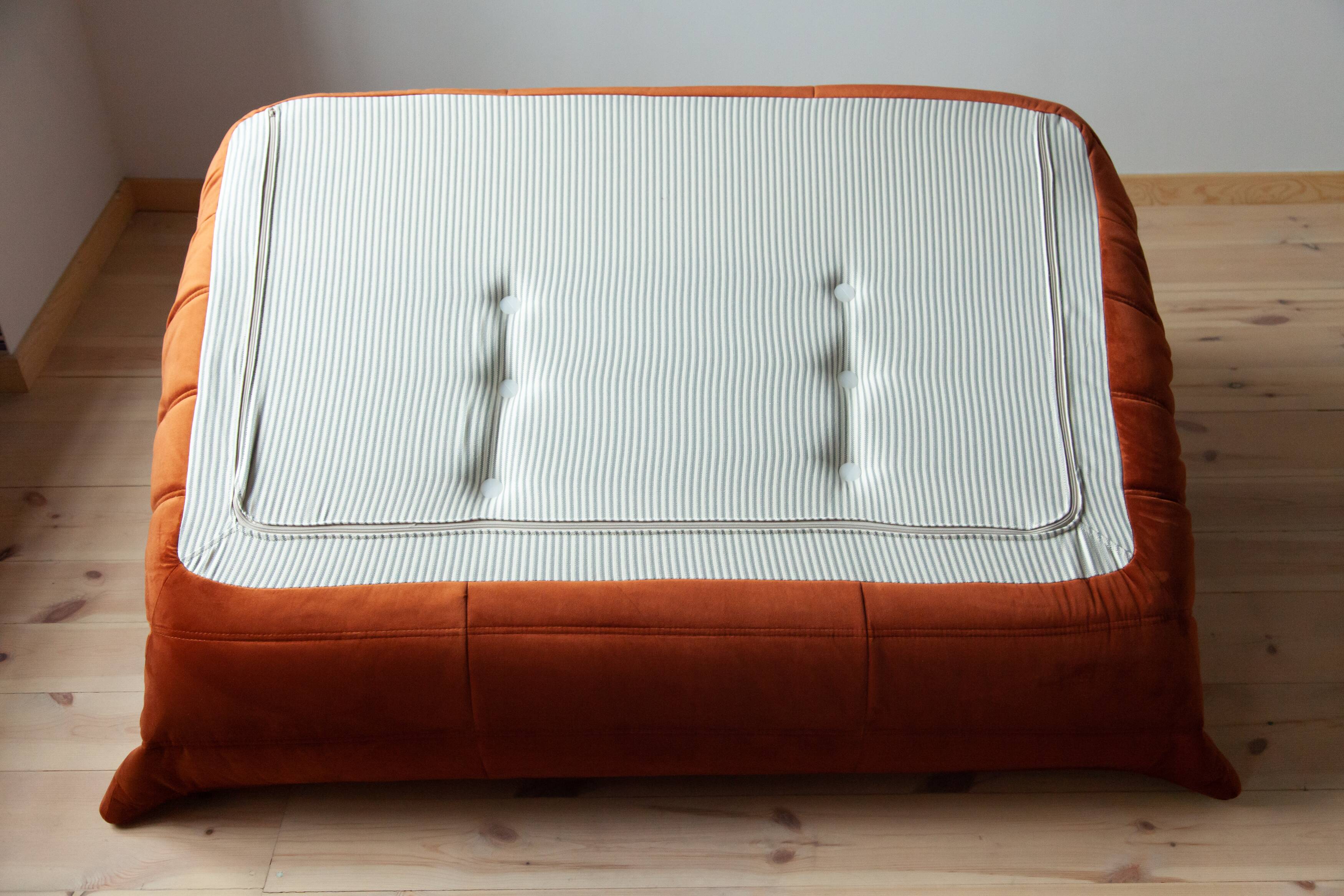 Togo sofa model designed by Michel Ducaroy 1973