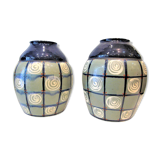 Paire de vases anciens
