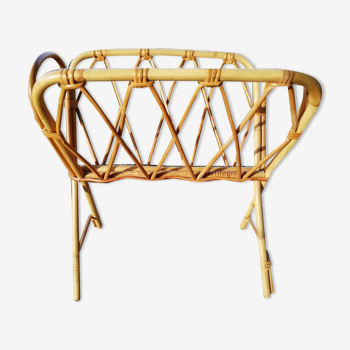 Rattan magazine holder