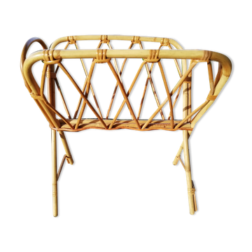 Rattan magazine holder