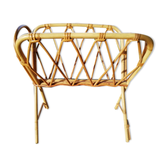 Rattan magazine holder