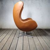 EGG Arne Jacobsen armchair in Walnut leather