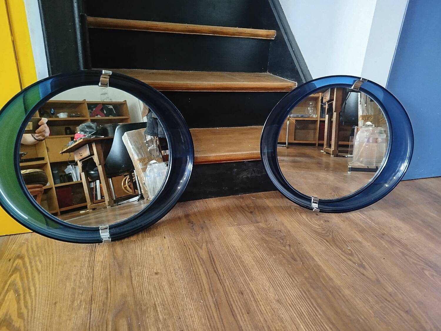 Paire de miroirs vintage plexiglas années 70