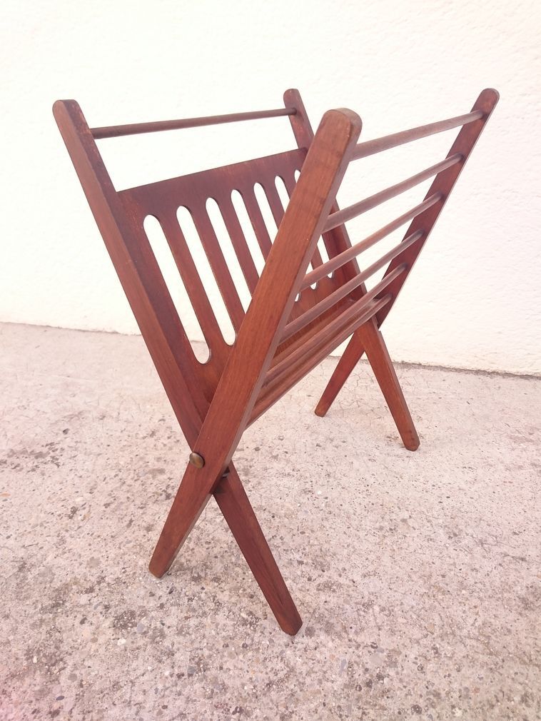 Scandinavian magazine rack Cess Brakmann