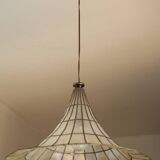 Mother-of-pearl suspension