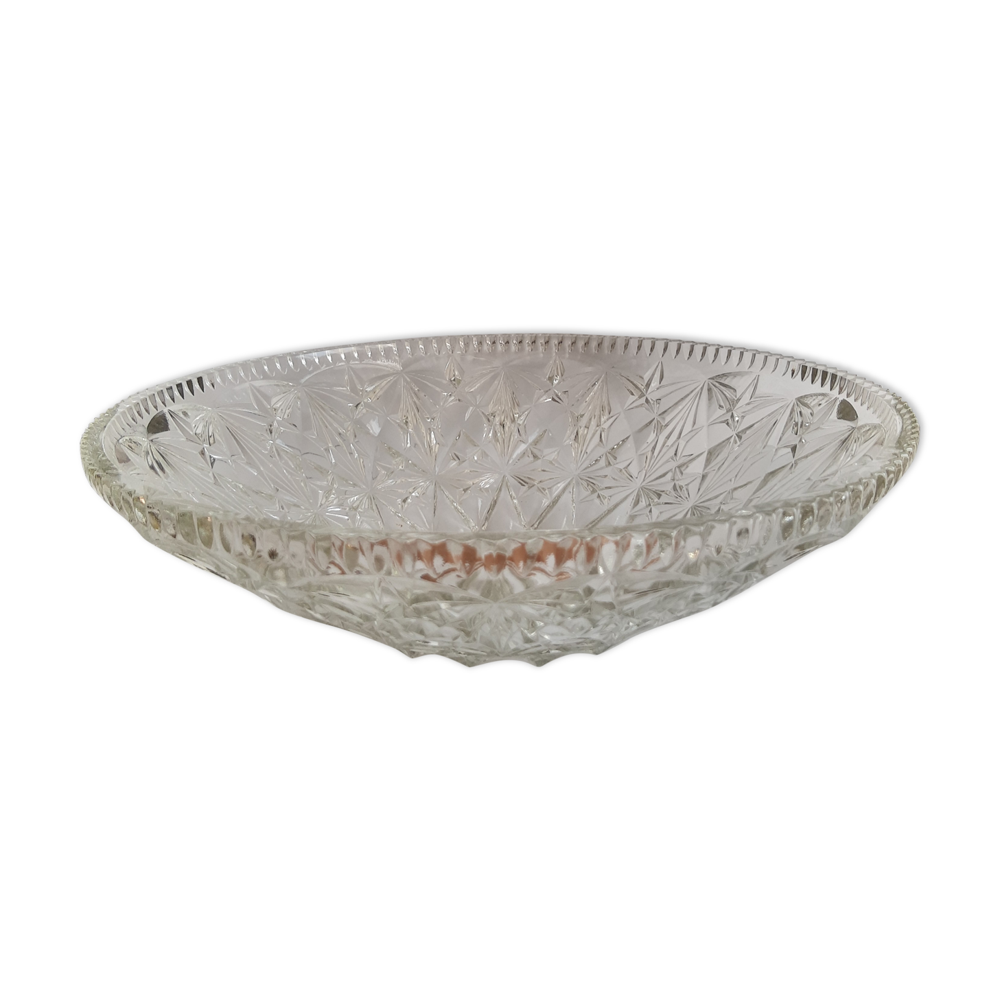 Large chiseled glass fruit cup