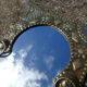 Miroir oriental en laiton repoussé, 23x31cm