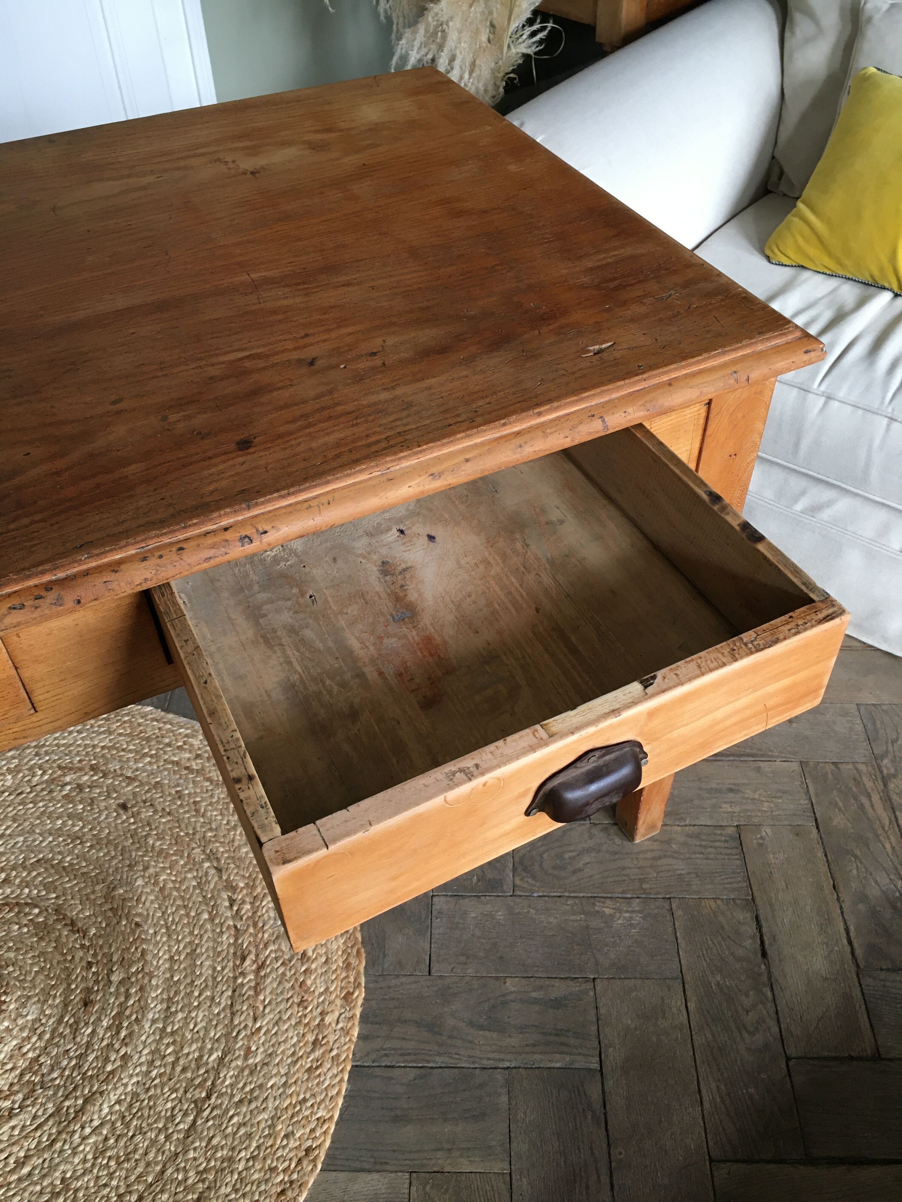 Farm table 2 drawers