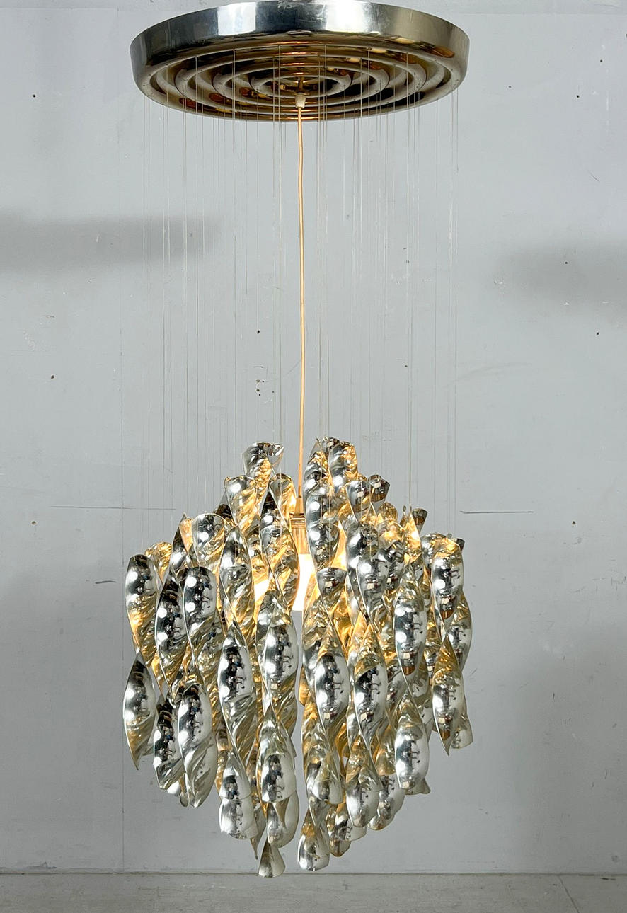 Mid-century spiral ceiling lamp by Verner Panton for Lüber AG, model SP1, Germany, 1970s, early example.