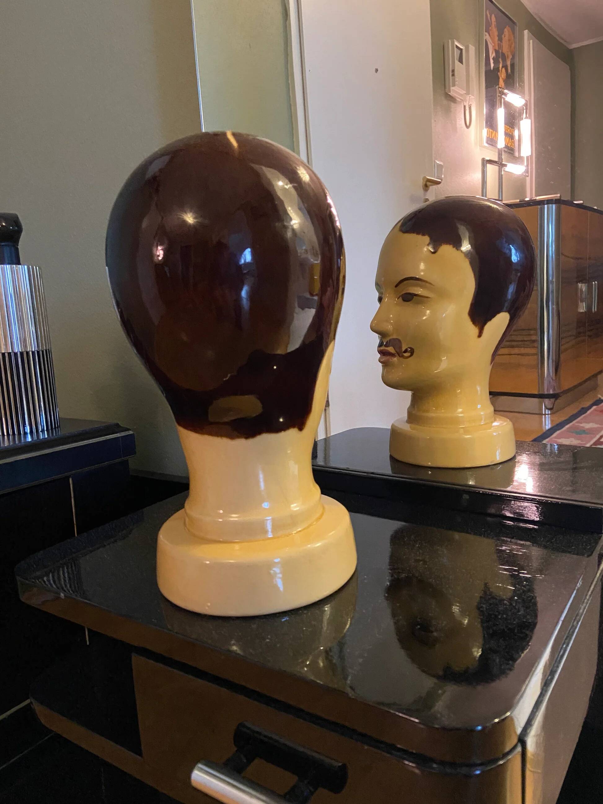 Exhibition head in West German pottery by Scheurich model 701