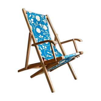 Chilean, wooden deckchair and blue cotton
