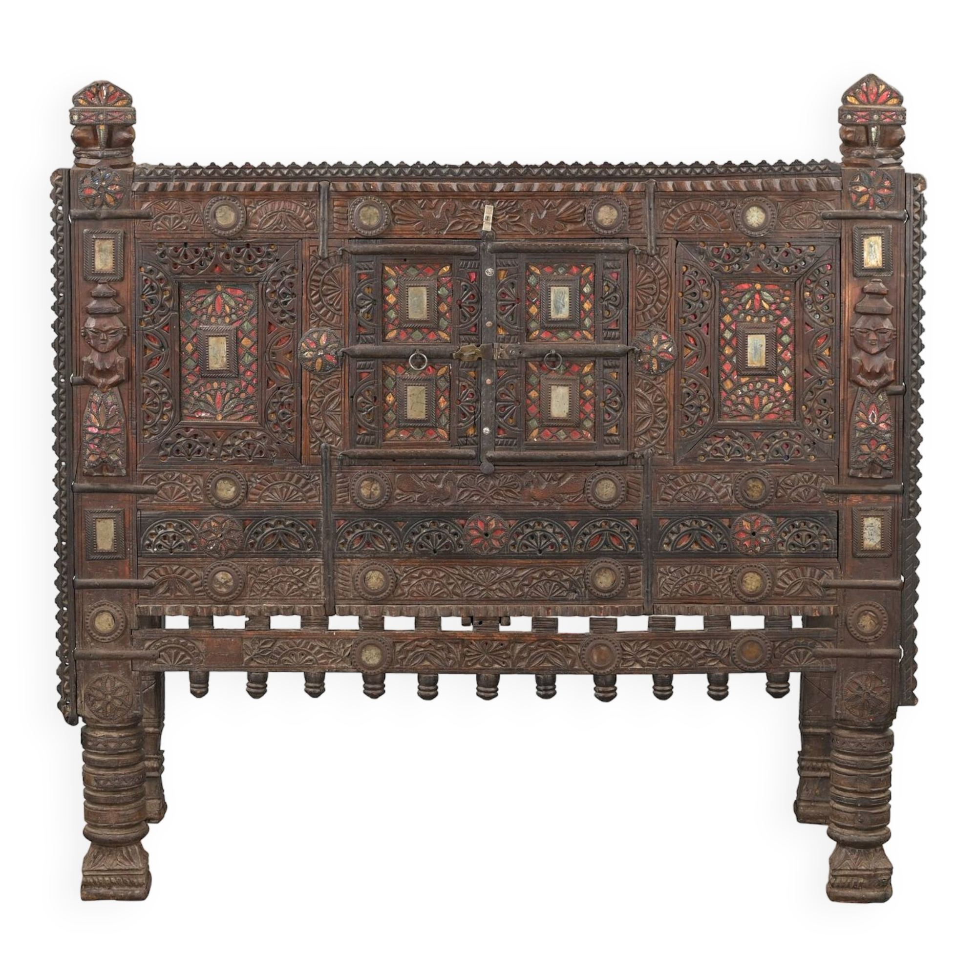 Old Damchiya - Carved Indian furniture n°47