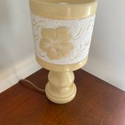 Lampe à poser en albâtre