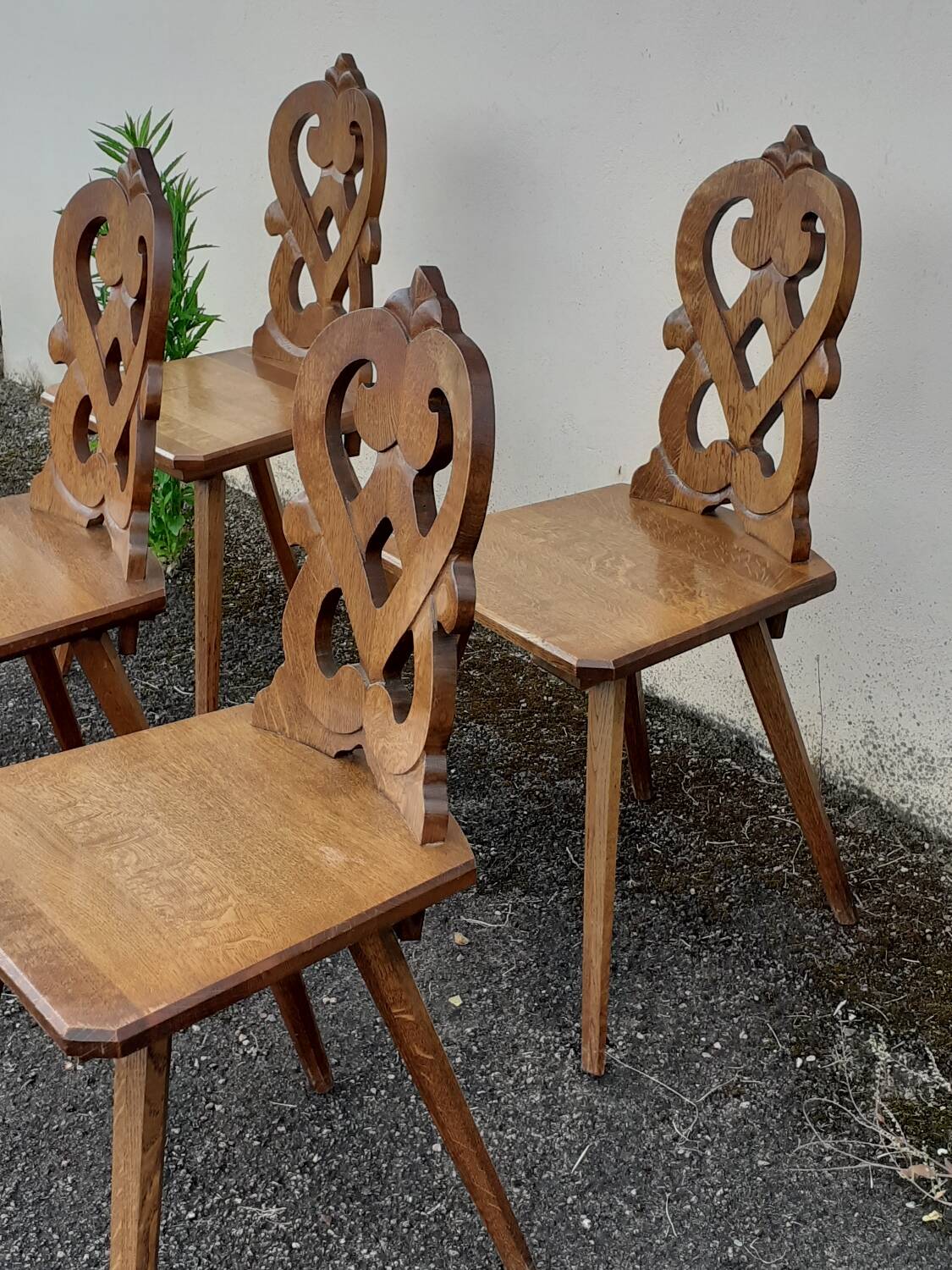 Set of 4 Alsatian chairs.
