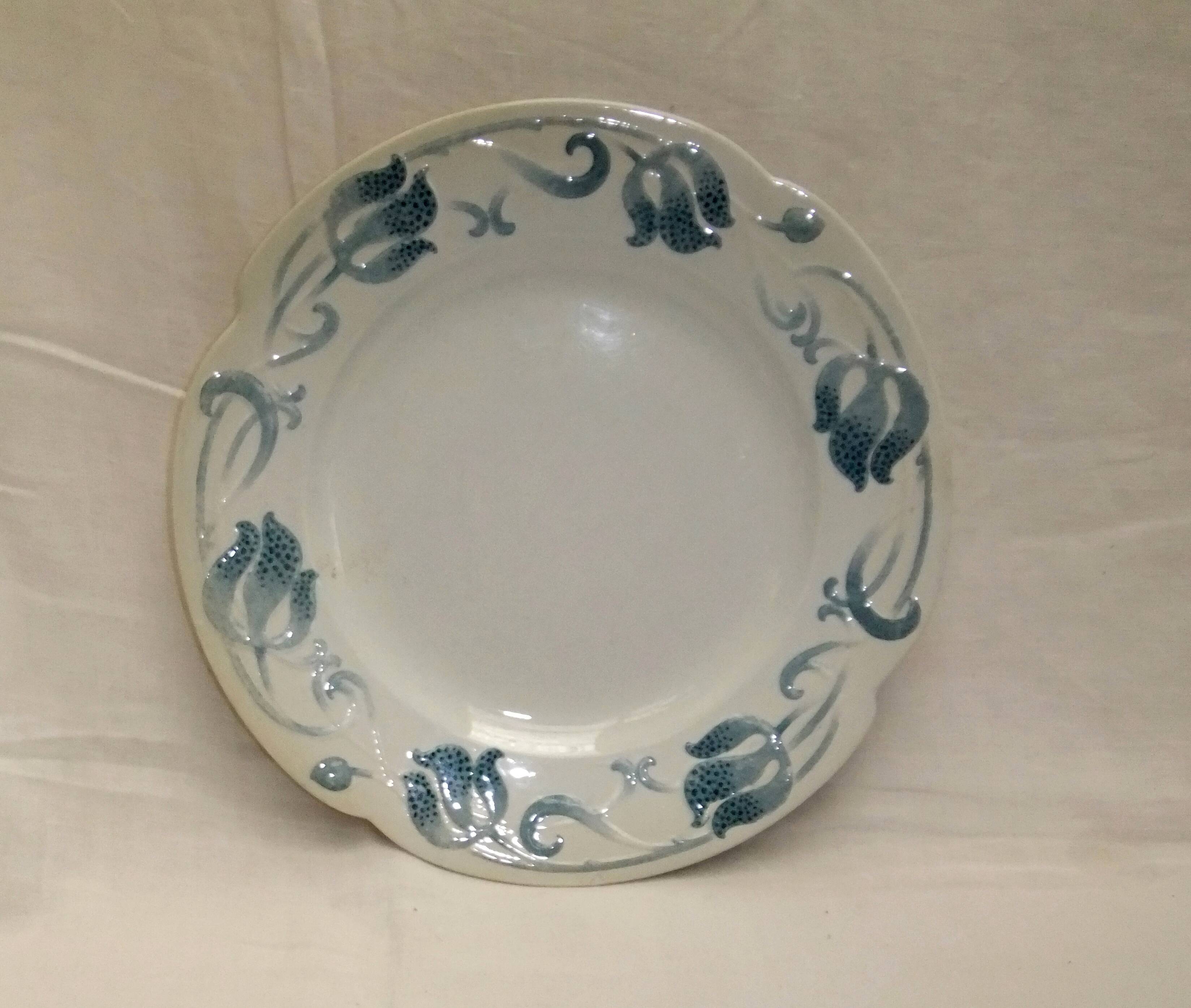 Sarreguemines Tircis barbotine art nouveau plate collection