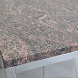 Table d'appoint vintage en granit rose 1970