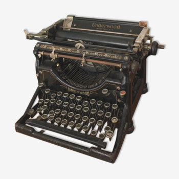 Underwood Patented typewriter