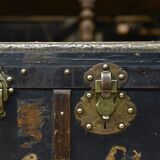 Malle de voyage Regoldia Lyon en carton tissu et bronze 1920