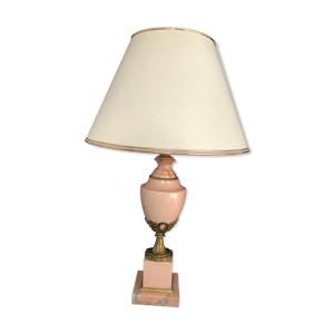 Lampe en marbre rose