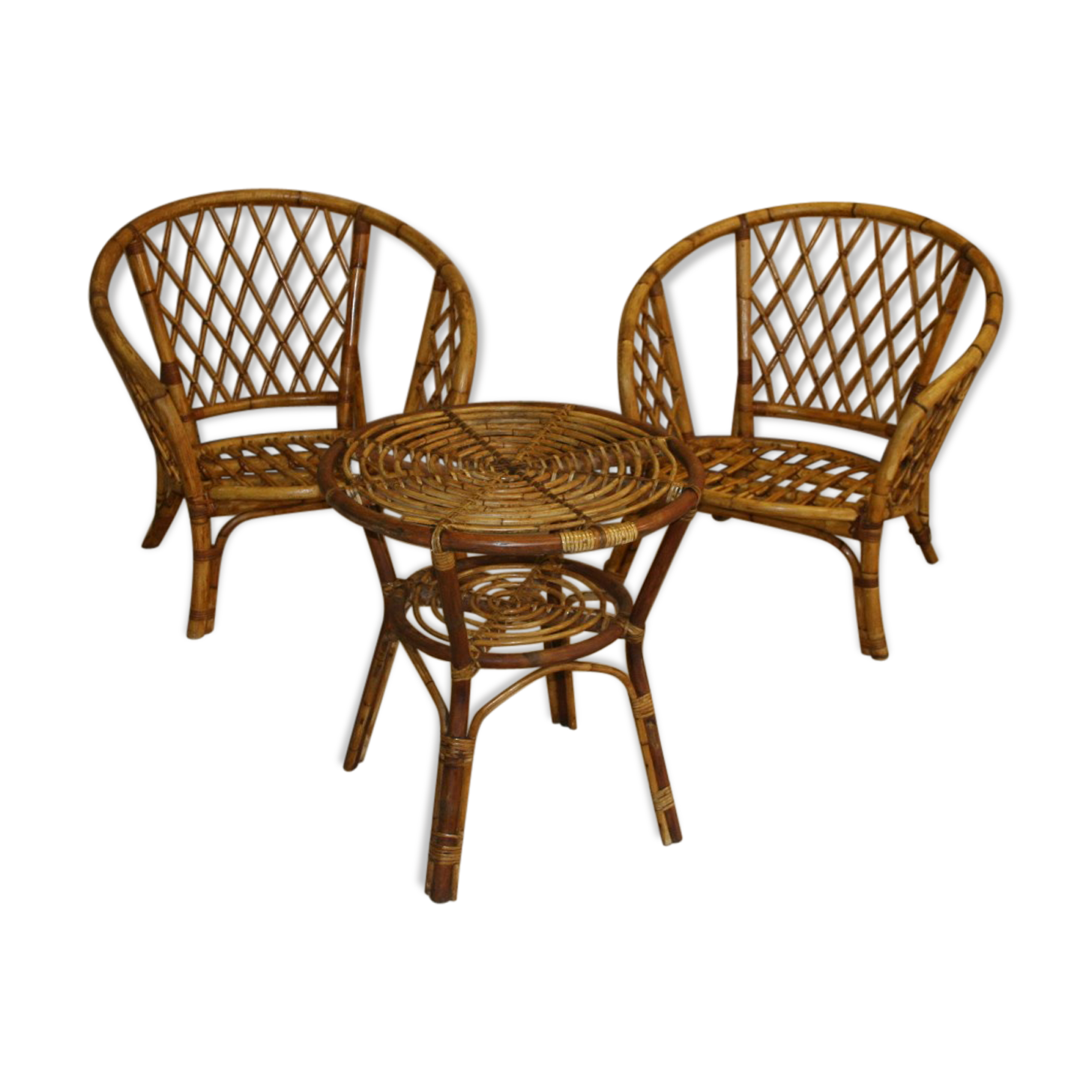 vintage rattan living room