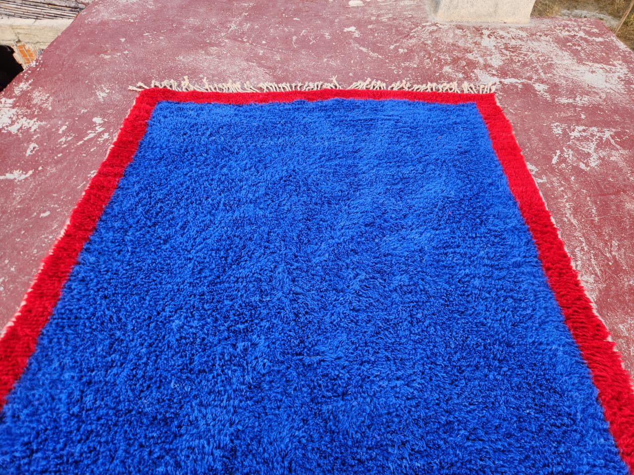 Authentic Beni Ouarain rug 250 x 180 cm – Cobalt blue and red – Piece
