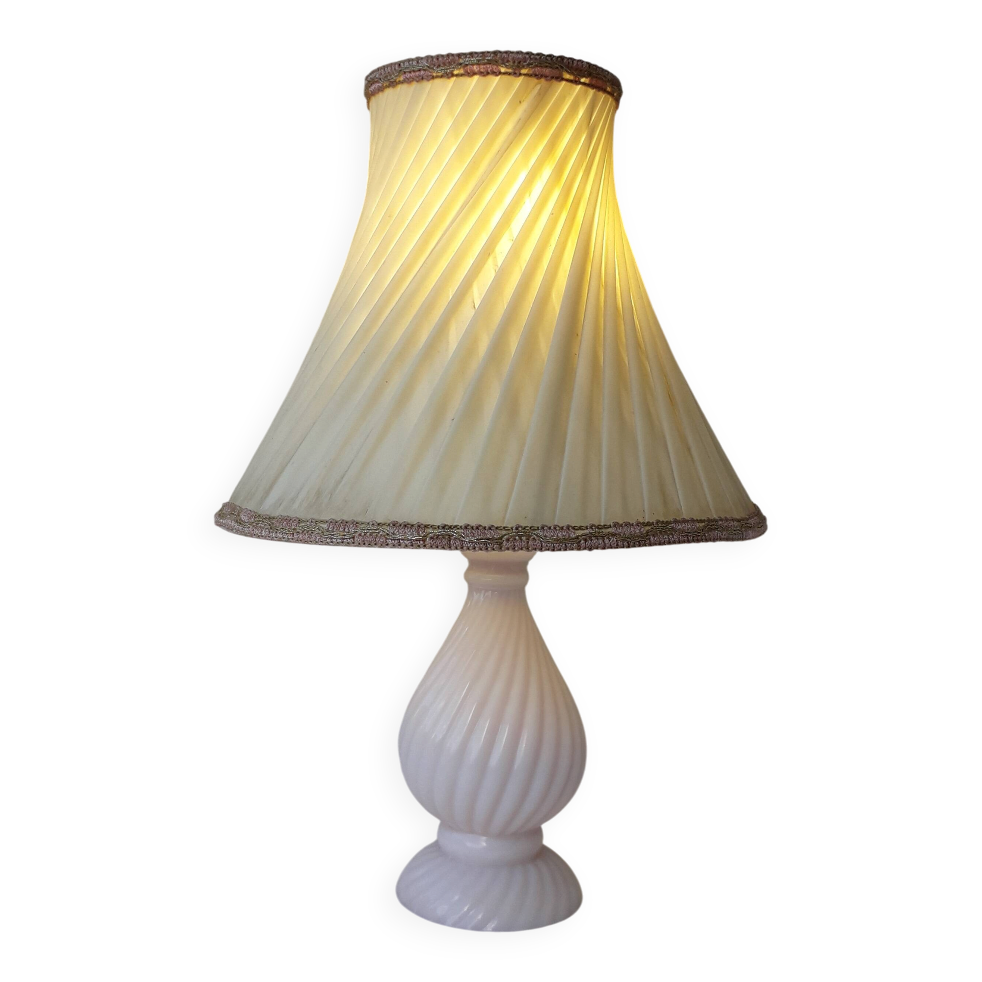Lampe Chatard en opaline rose