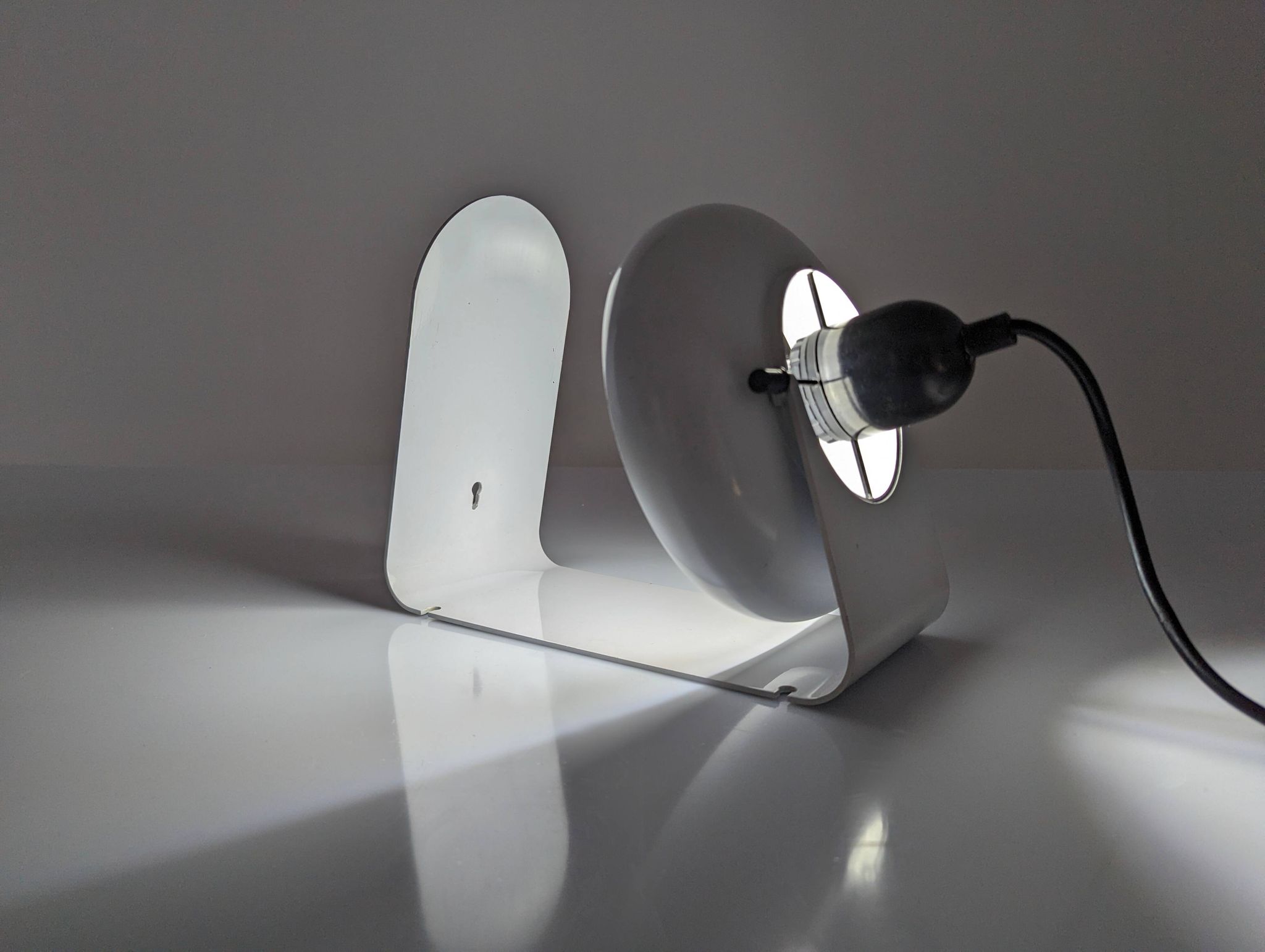 Postmodern table or wall lamp by Stilnovo