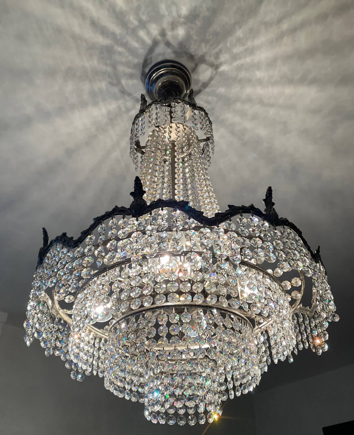 Lustre Montgolfière à pampilles en cristal