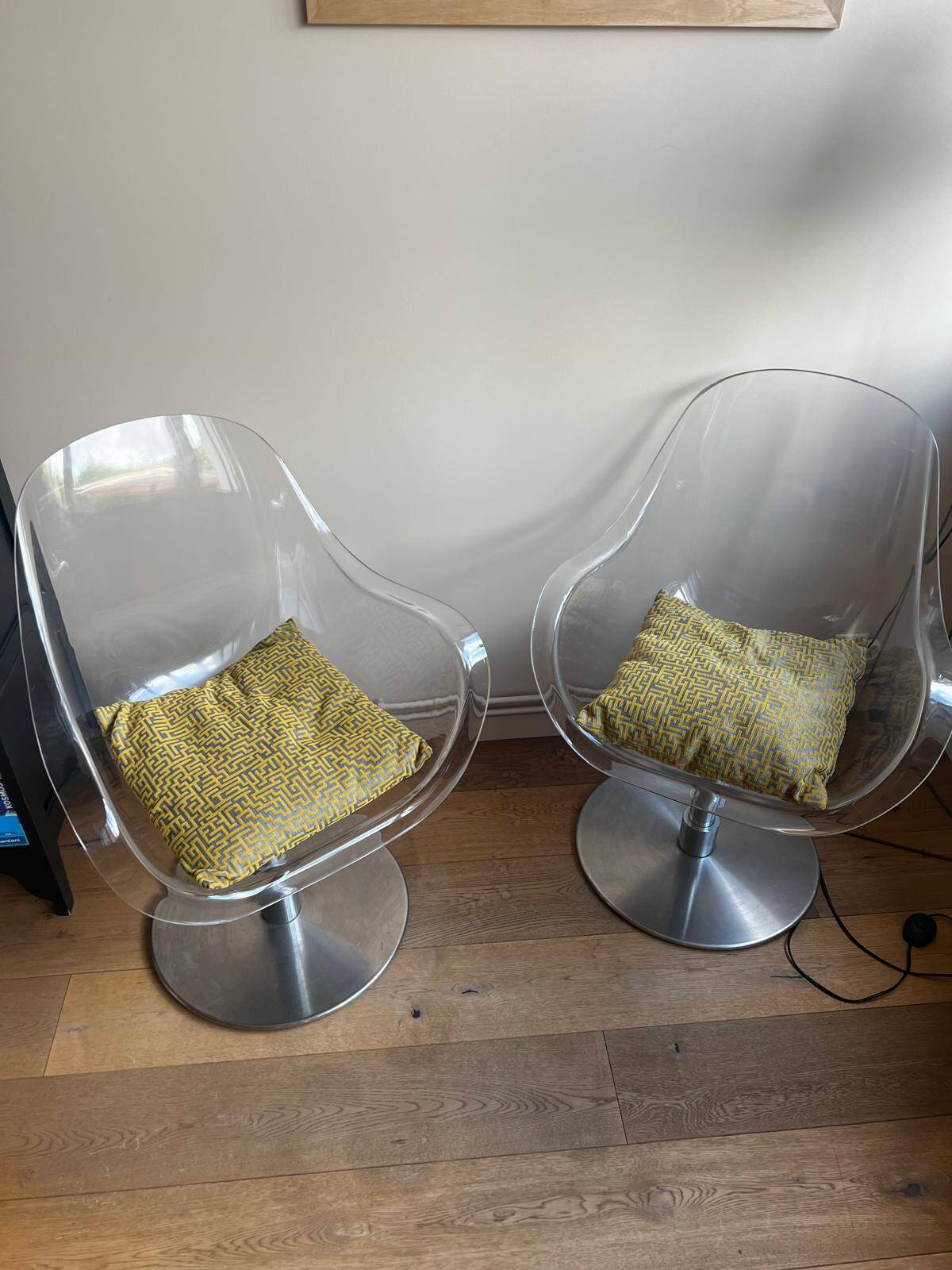SET OF 4 DESIGN ARMCHAIRS