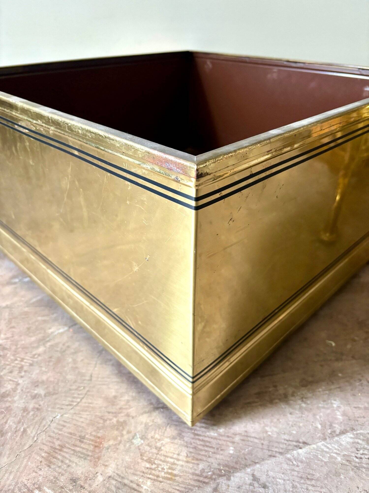 Plant box, storage box on casters in gold metal