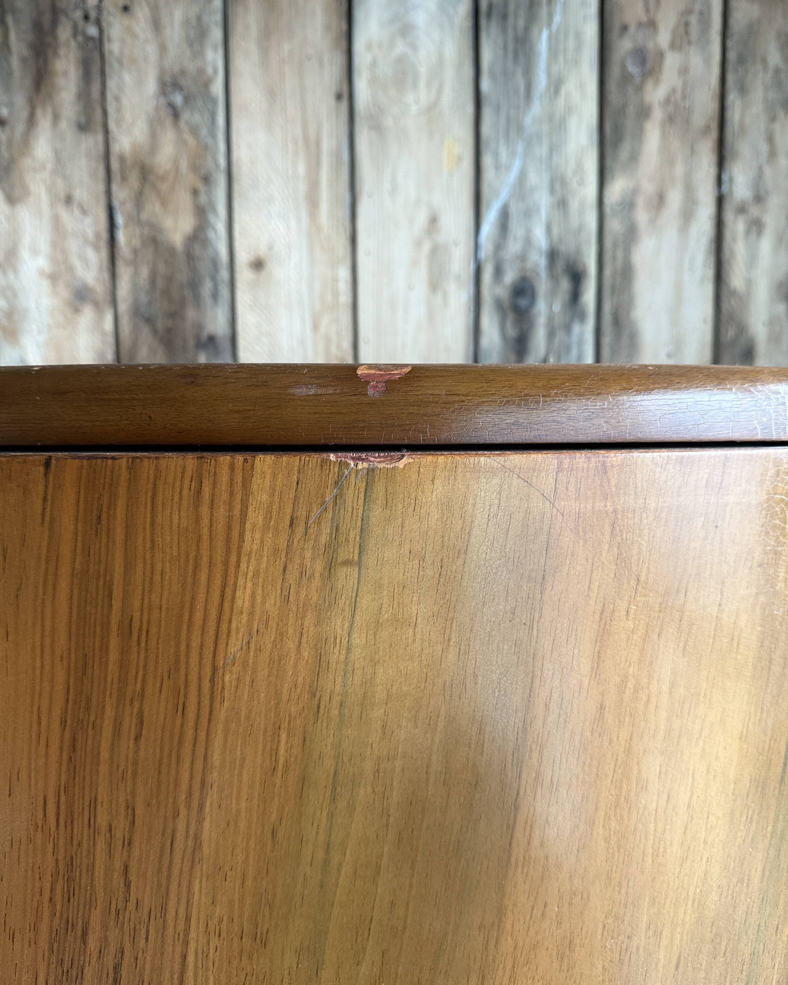 Vestiaire Art Déco  anglais