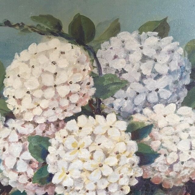 Table bouquet of hydrangeas