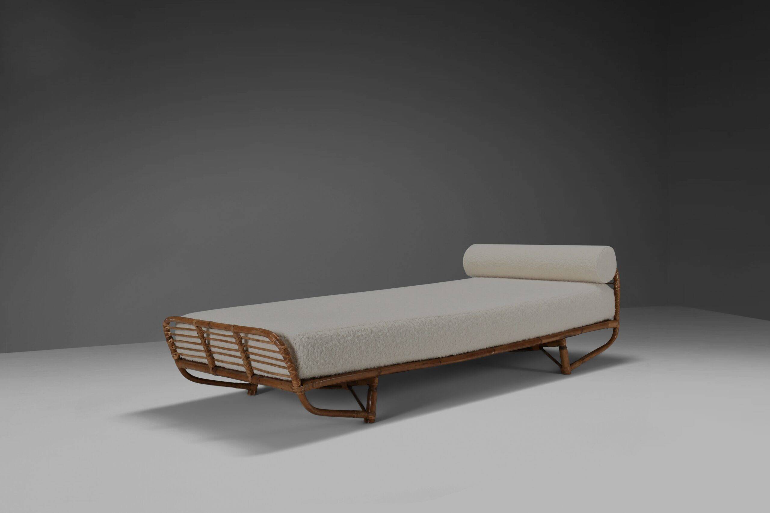 Bamboo and rattan daybed in ivory bouclé, Italy 1960s