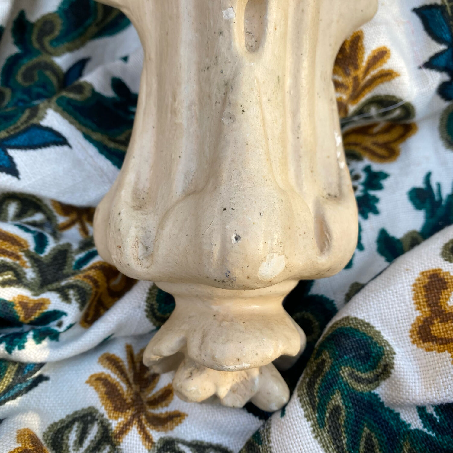 Old plaster wall console