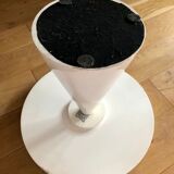 Coffee table conical foot