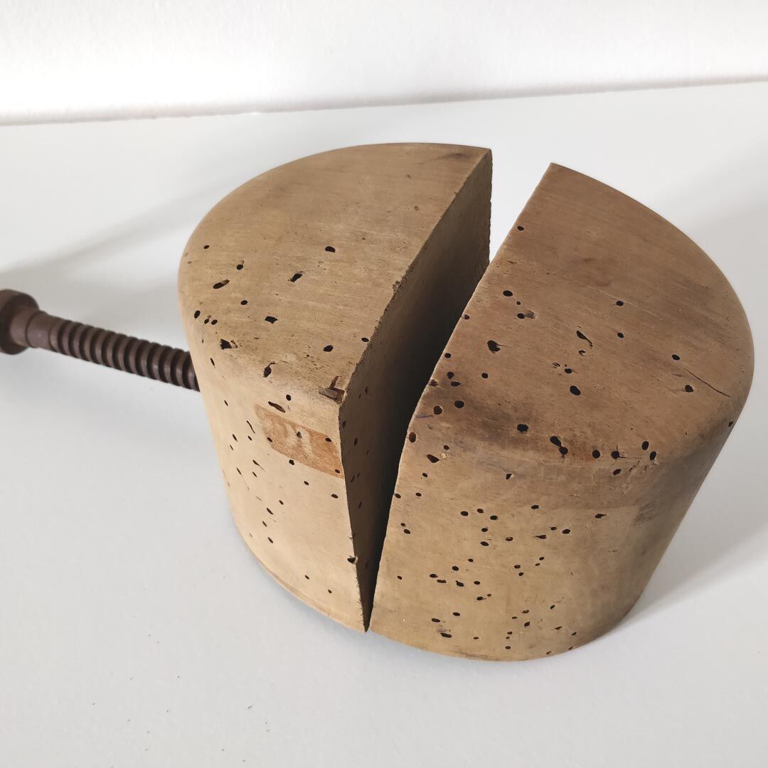 Head hat shape early 20th century