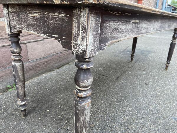 Table de bistrot sapin