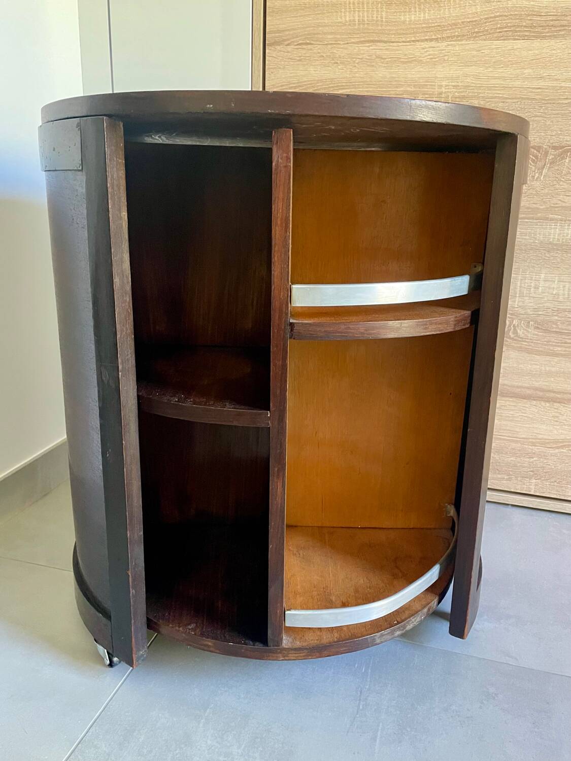 Art Deco rotating round bar in two-tone wood