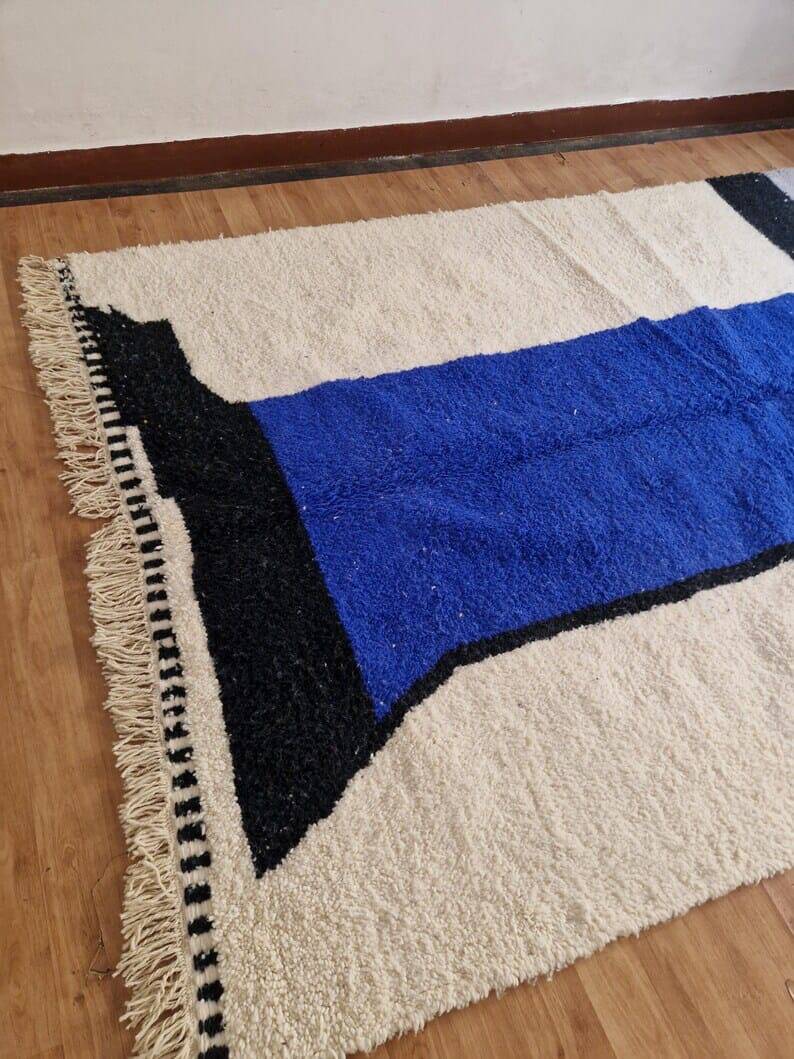 Beni Ouraine rug in natural wool, size 140 x 260 cm